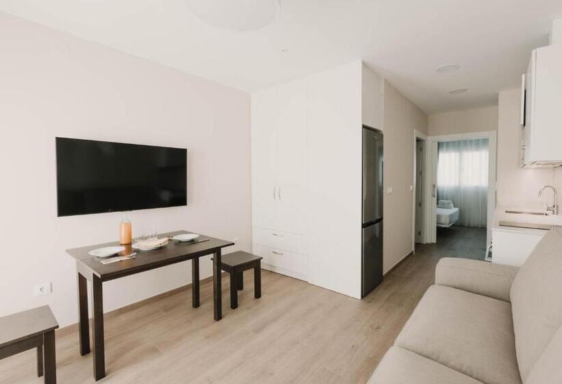 شقة غرفة واحدة مزودة بتراس, Apartamentos Subup