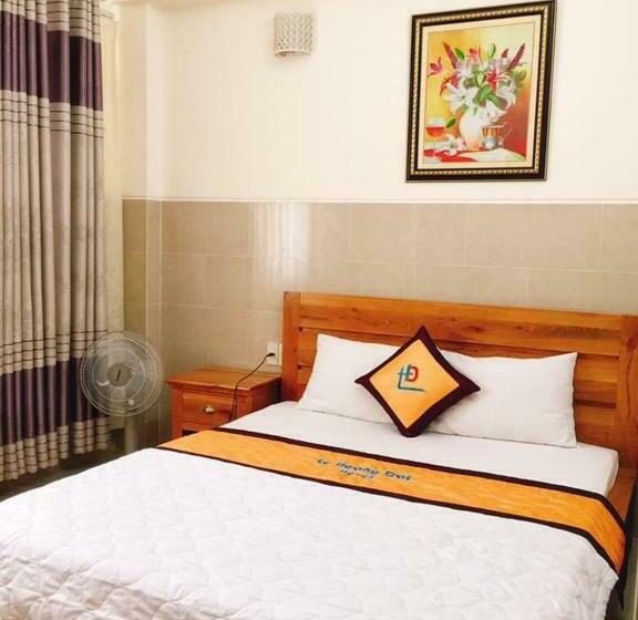 اتاق استاندارد با تخت بزرگ, Khách Sạn Lê Hoàng đạt