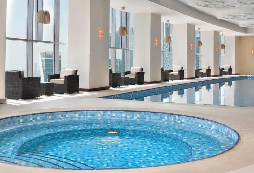 اتاق لوکس با تخت بزرگ, Le Méridien City Center, Doha