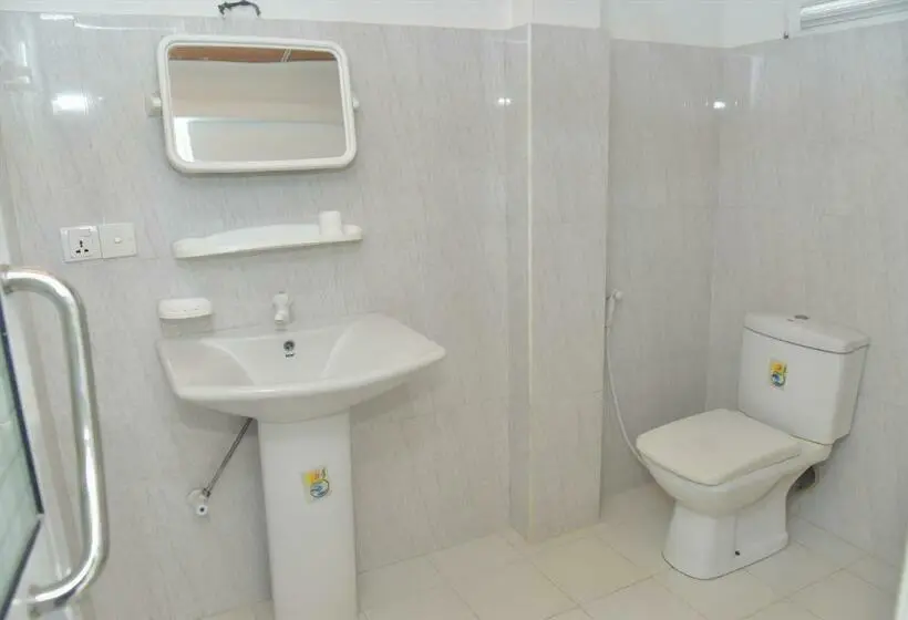 اتاق لوکس, New Isuru City