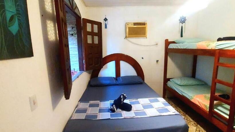 Balkonlu 4 kişilik Standart Oda, Jurema Hostel