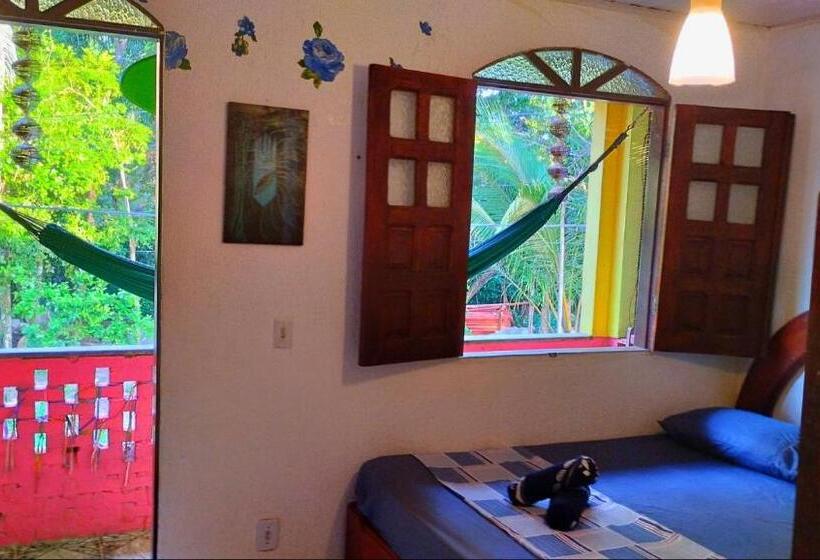 Balkonlu 4 kişilik Standart Oda, Jurema Hostel