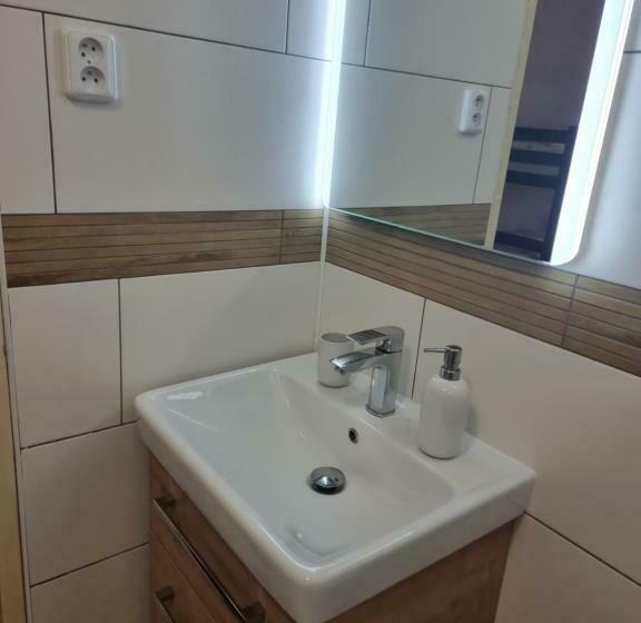 חדר סטנדרט לארבעה, Penzion U Skály