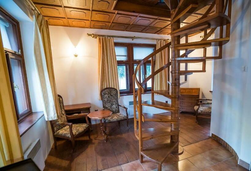 חדר דלוקס לשלושה, Penzion U Skály