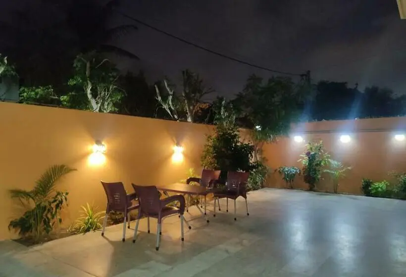 اتاق استاندارد با تخت بزرگ, Waypoint