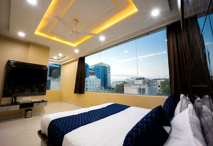 Superior Room King Size Bed, Keptown