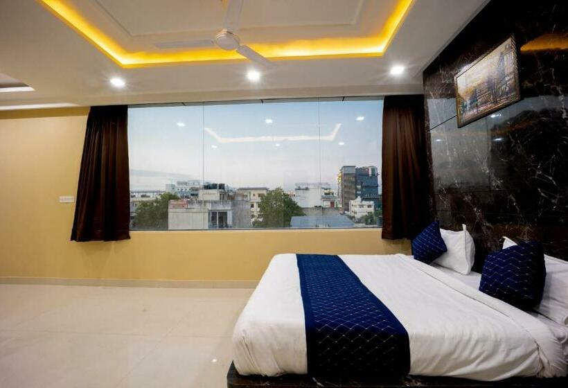 Superior Room King Size Bed, Keptown