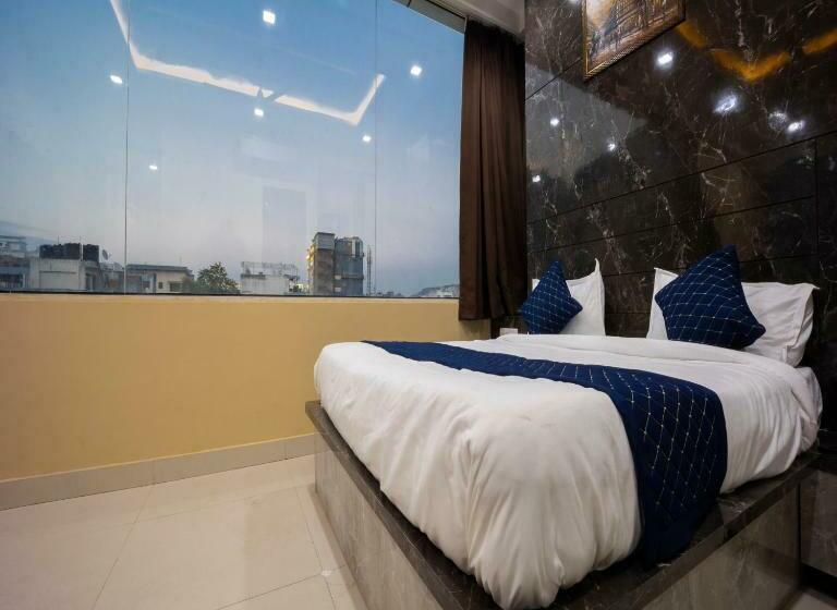 Superior Room King Size Bed, Keptown