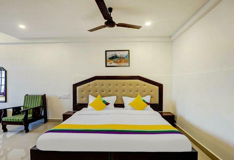 اتاق لوکس, Itsy Hotels Regalia Grand, 500 Mtrs From Madikeri Fort