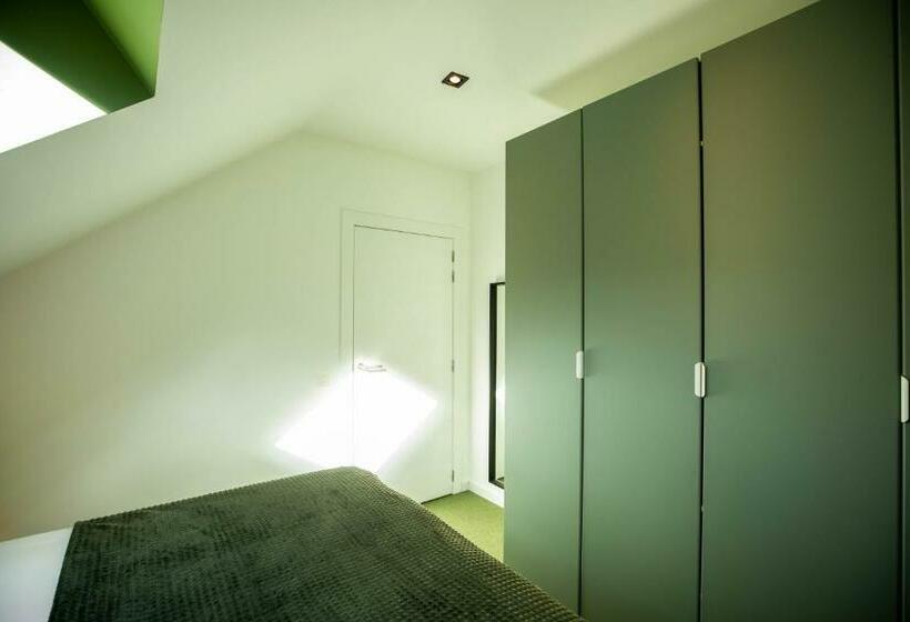 جناح ديلوكس, City Housing Genk