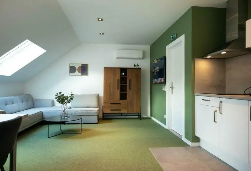 デラックススイート, City Housing Genk