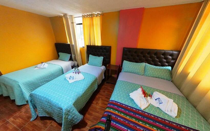 اتاق استاندارد سه نفره, Yacumama Santa Teresa
