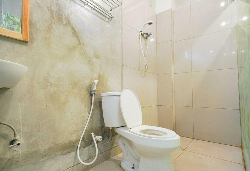 Номер Superior, Urbanview Hotel Syariah De Umbrella Ciputat