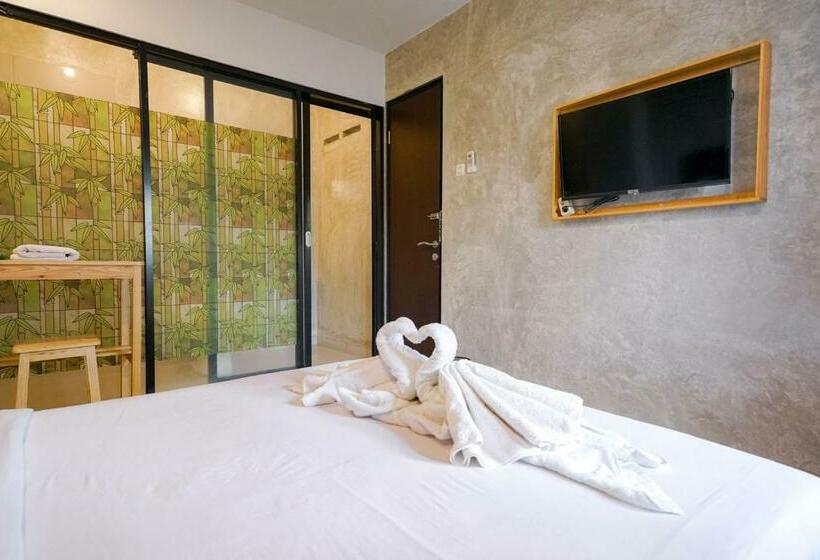 Номер Superior, Urbanview Hotel Syariah De Umbrella Ciputat