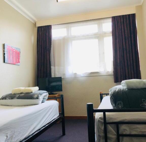 חדר סטנדרט חדר אמבטיה משותף, Ariki Backpackers