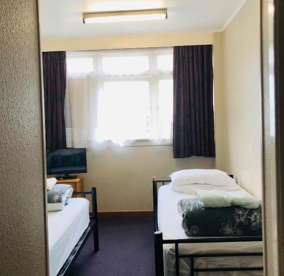 חדר סטנדרט חדר אמבטיה משותף, Ariki Backpackers