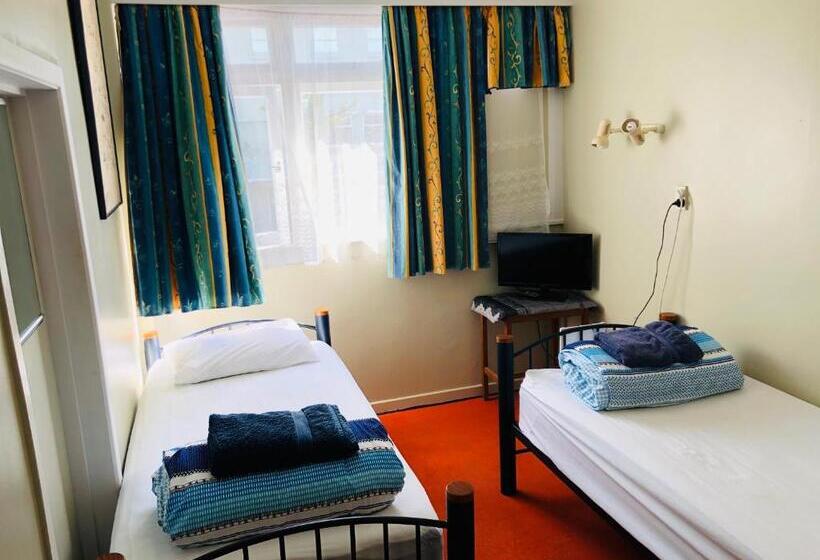 חדר סטנדרט חדר אמבטיה משותף, Ariki Backpackers