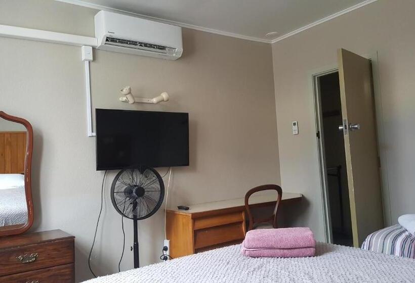 Номер Стандарт, Ariki Backpackers