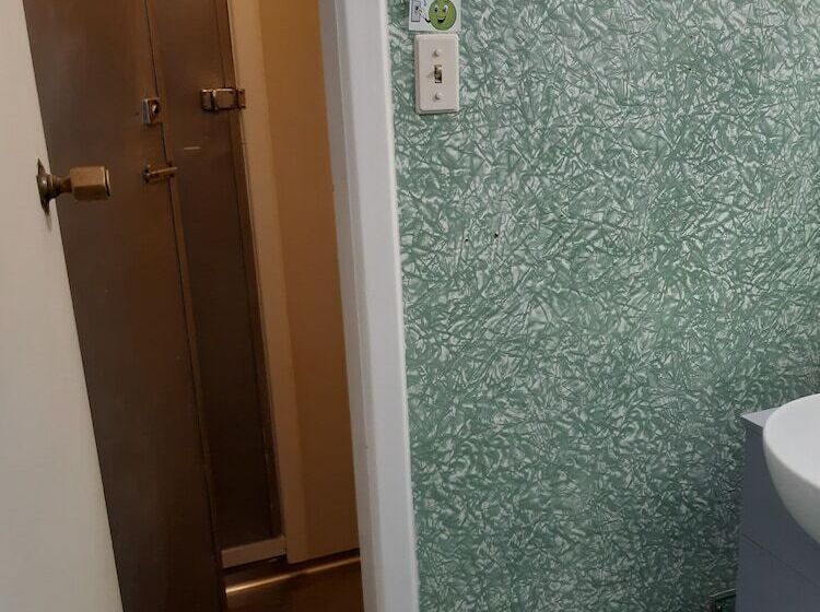 חדר סטנדרט חדר אמבטיה משותף, Ariki Backpackers