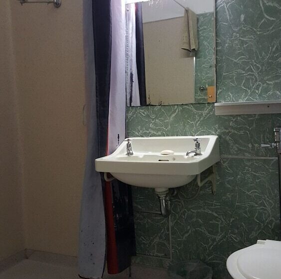 מיטה בחדר משותף, Ariki Backpackers