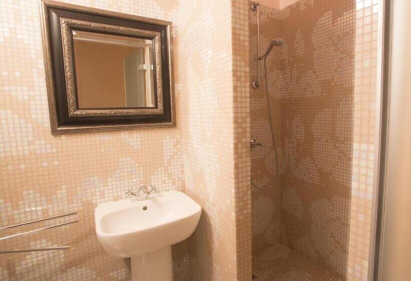 اتاق لوکس چهار تخته, Casa Oasa