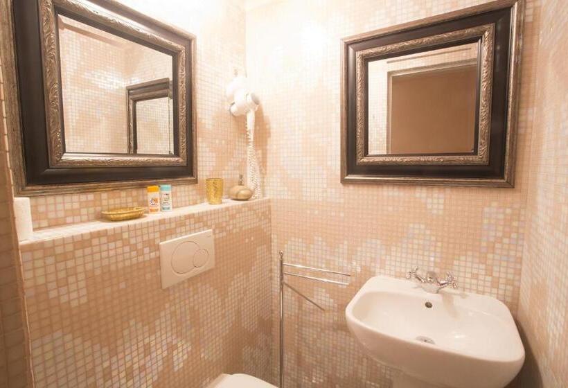 اتاق لوکس چهار تخته, Casa Oasa