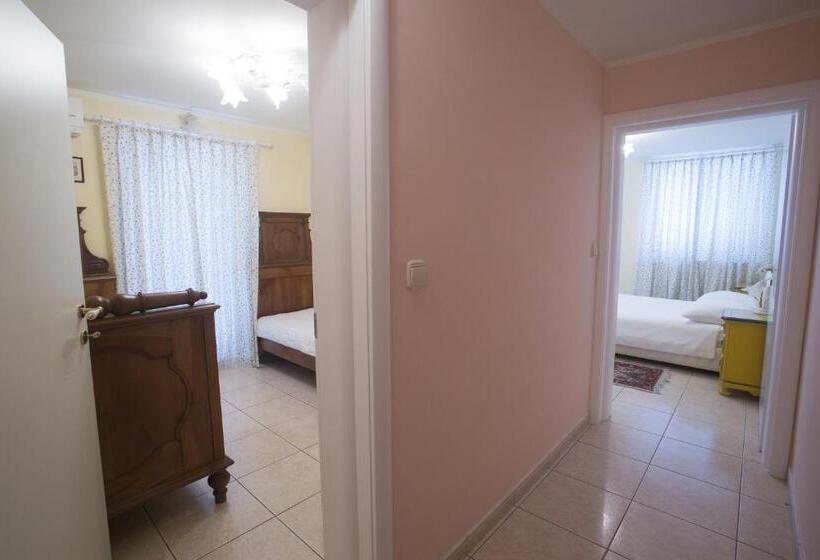 اتاق لوکس چهار تخته, Casa Oasa