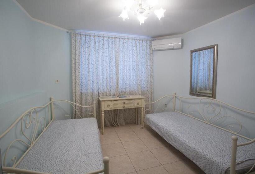 اتاق لوکس چهار تخته, Casa Oasa