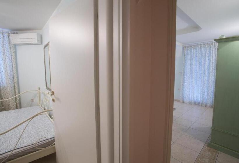 اتاق لوکس چهار تخته, Casa Oasa