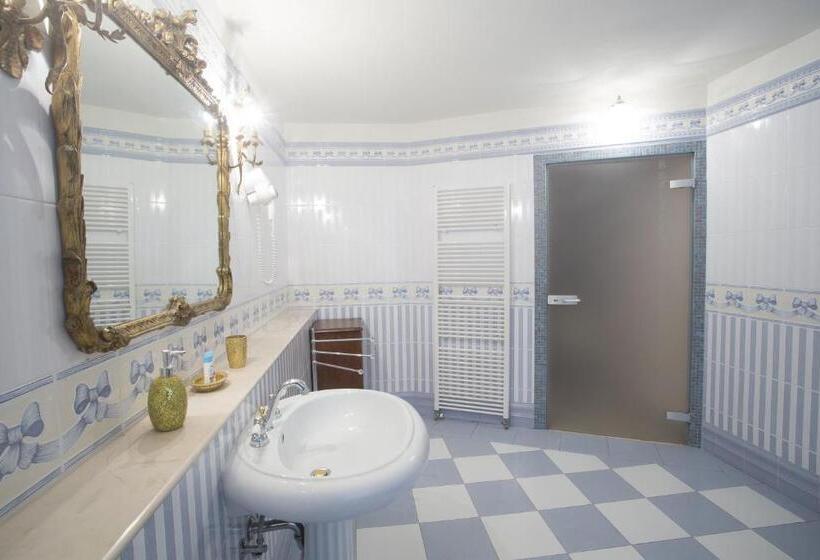 سوییت با چشمانداز استخر, Casa Oasa