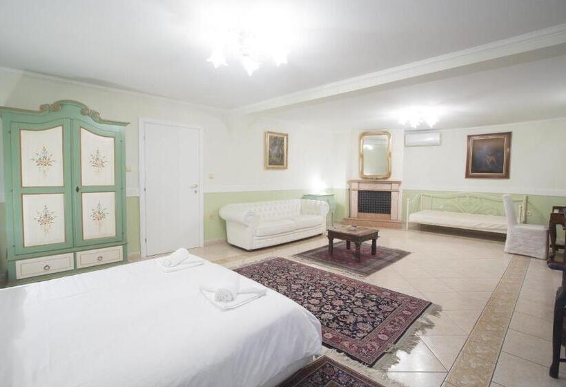 سوییت با چشمانداز استخر, Casa Oasa