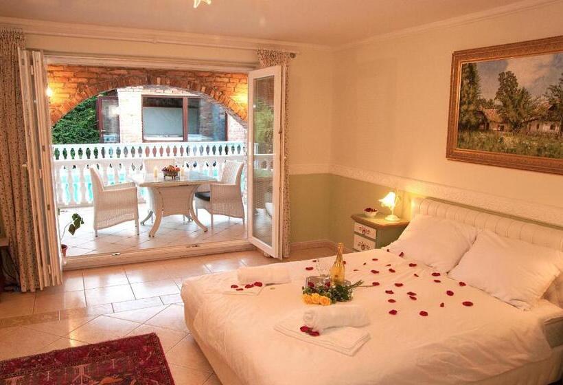 سوییت با چشمانداز استخر, Casa Oasa