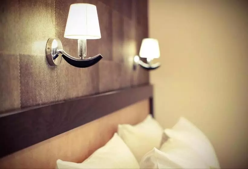 اتاق استاندارد با بالکن, Garni Hotel Vozarev