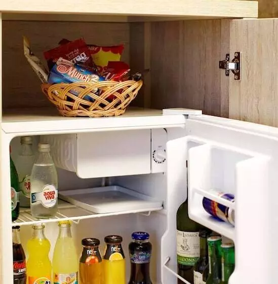اتاق راحتی, Garni Hotel Vozarev
