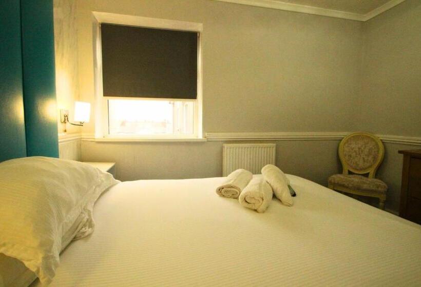 Номер Стандарт, Abbey Lodge