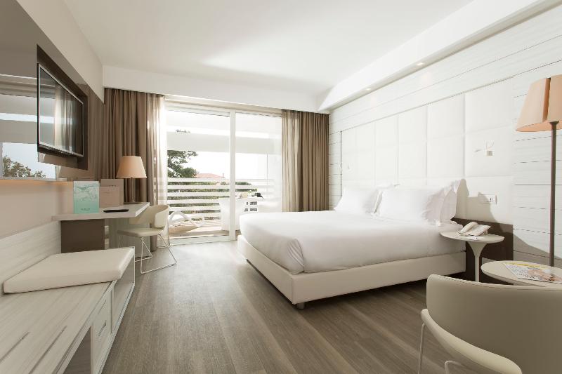 اتاق سوپریور با چشم‌انداز باغ, Almar Jesolo Resort & Spa