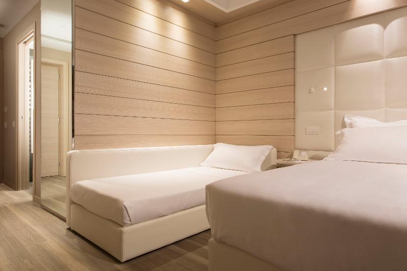 Трехместный Номер Superior Вид на Сад, Almar Jesolo Resort & Spa