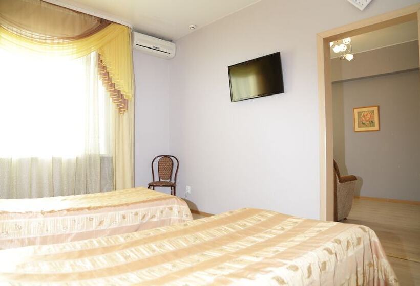 شقة غرفة واحدة, Anzas