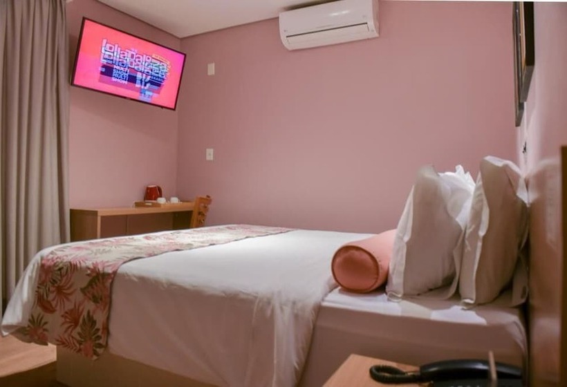 高级三人间, Araçatuba Plaza