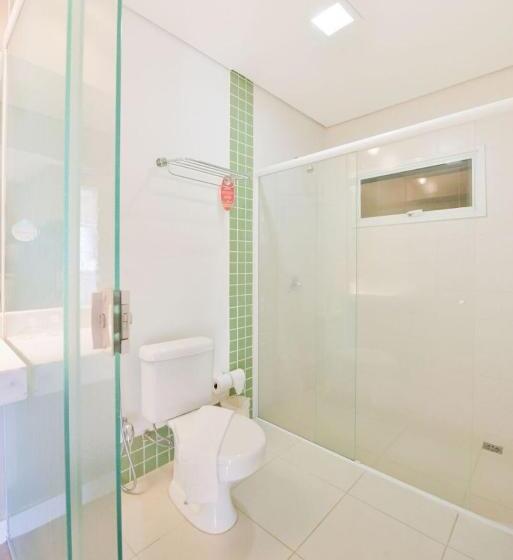 高级三人间, Araçatuba Plaza