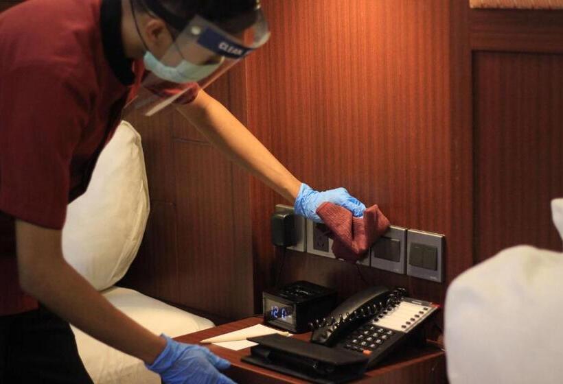 シティビューのデラックスルーム, Best Western Plus Makassar Beach