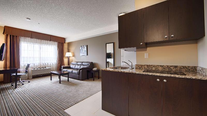 Люкс Кровать Кинг, Best Western Plus Peace River Hotel & Suites
