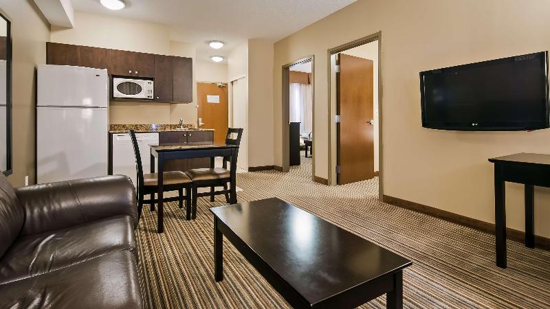 جناح غرفتين نوم, Best Western Plus Peace River Hotel & Suites