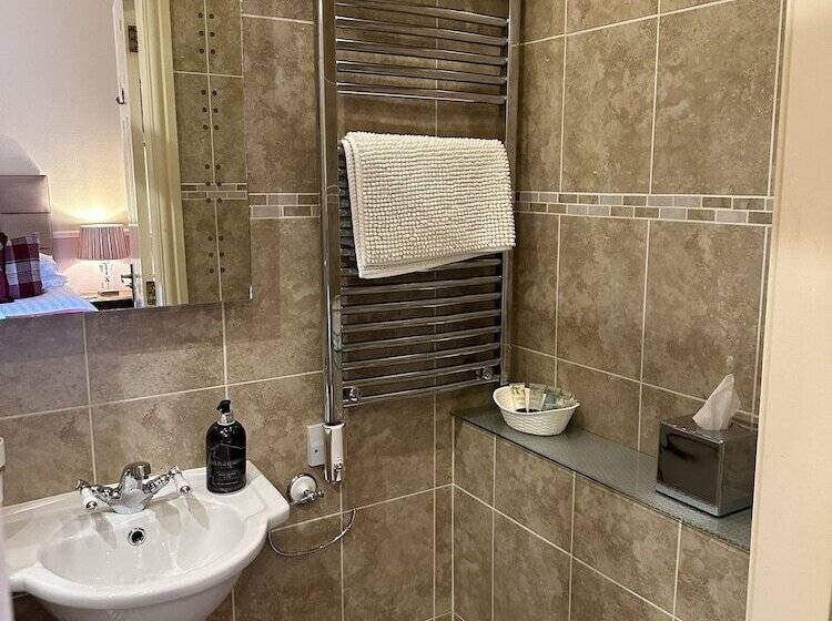 Номер Стандарт, Chester House Guest House