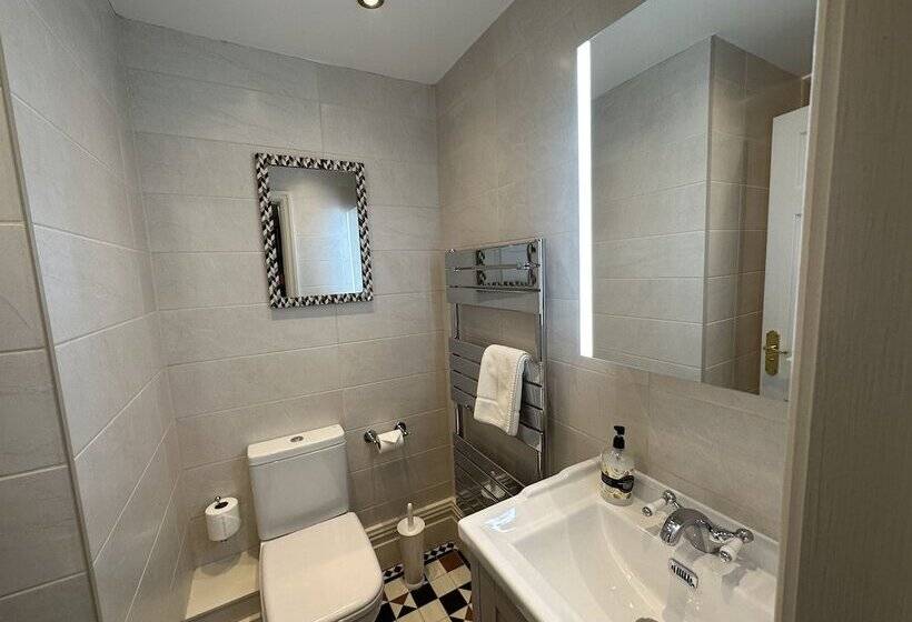 Номер Стандарт, Chester House Guest House