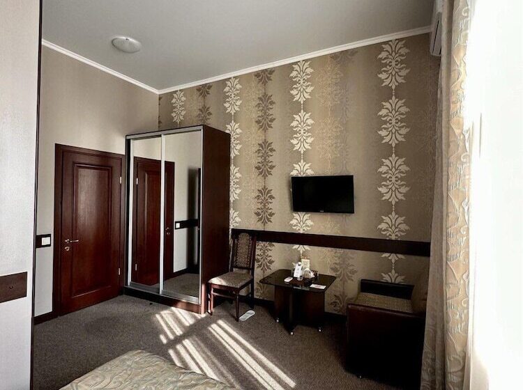 Quarto Estandar, Classic
