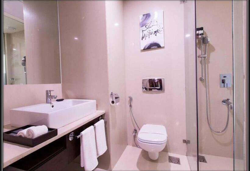 キングサイズベッドのスタンダードルーム, Regenta Central Grand Exotica