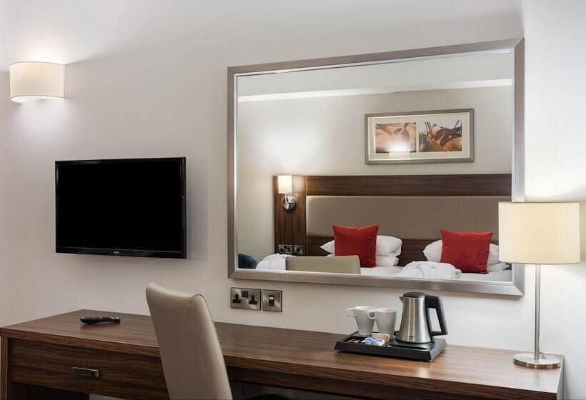 Junior Suite, Heston Hyde