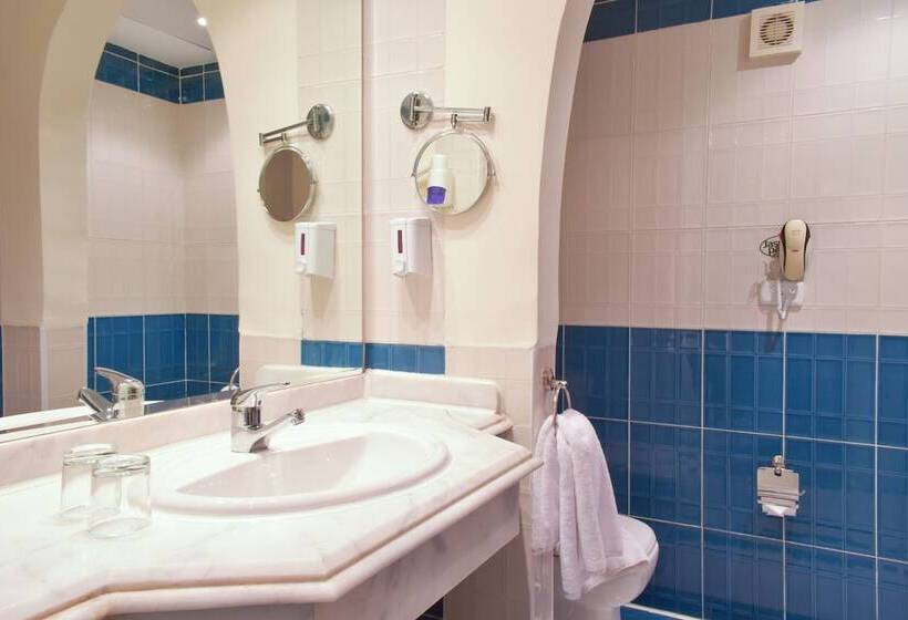 اتاق استاندارد با چشم‌انداز دریا, Jasmine Palace Resort