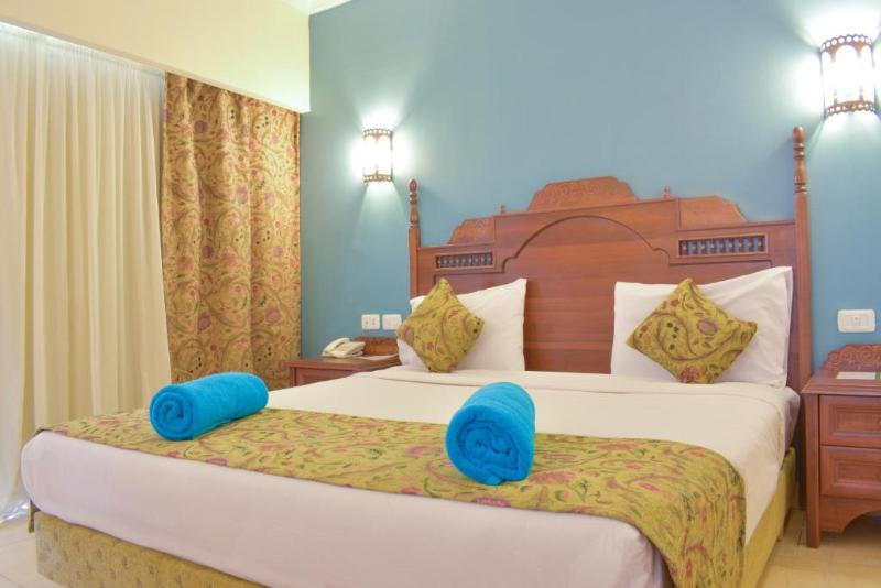 اتاق استاندارد با چشمانداز استخر, Jasmine Palace Resort